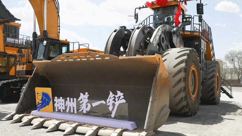 压路机租赁报价单中，有几个关键要素是必须关注的：